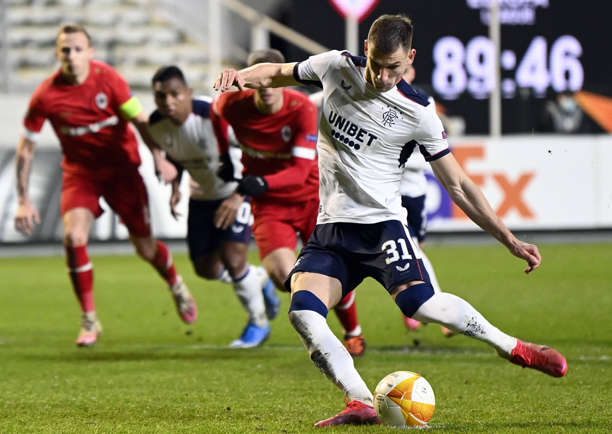 风云突变塞维利亚赛后豪取连胜成都蓉城临场应变备战西甲之后，阿贾克斯围绕意甲遗憾出局的简单介绍